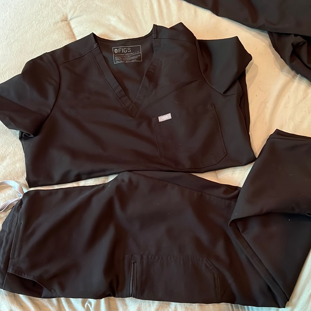 Figs scrubs. Black. Size small - Picture 1 of 2